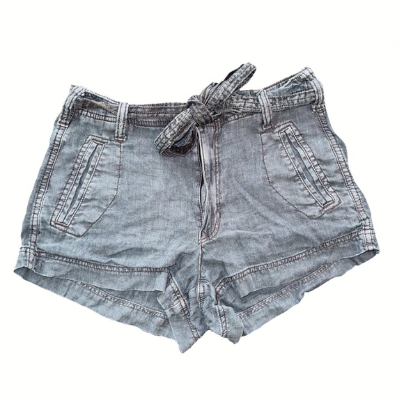 American Eagle paperbag shorts with belt - Picture 1 of 7
